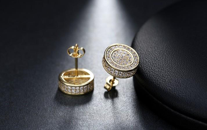 Pave Disc Stud Earring Embellished with Crystals in 18K Gold Plated