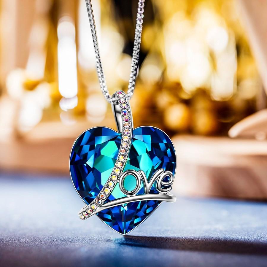 Bermuda Blue Heart Shaped Elements Lining Necklace