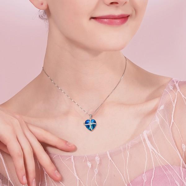 Bermuda Blue Sleek Heart Pav'e Lining Necklace in 14K White Gold