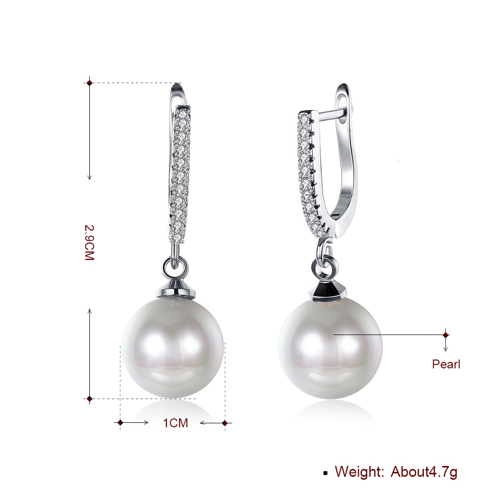 Freshwater Pearl Drop Earring in 18K Gold Plated with  Crystals