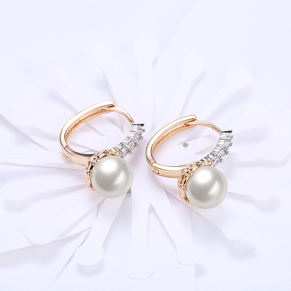 Freshwater Pearl Leverback Earring in 18K Gold Plated with  Crystals