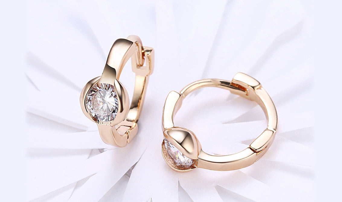 14K Gold Plating Sleek White  Circular Clip On Earrings