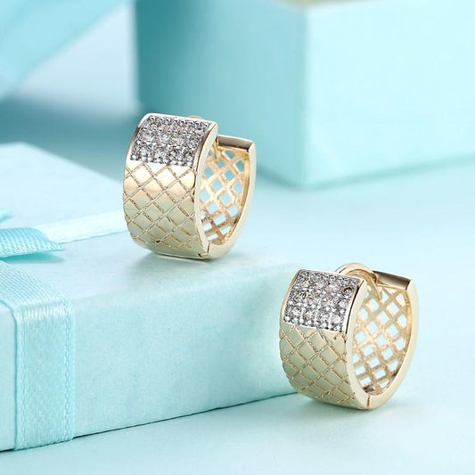 Twelve Stone Austrian Crystal Criss-Cross Huggies Set in 18K Gold - ALILY